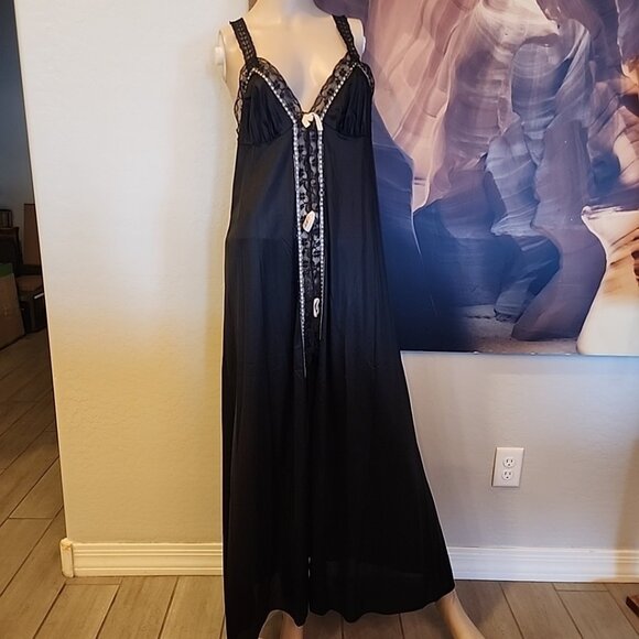 Vintage Maidenform Dreamwear Nightgown M Black Nylon Union Made Slip Pj - Picture 1 of 10